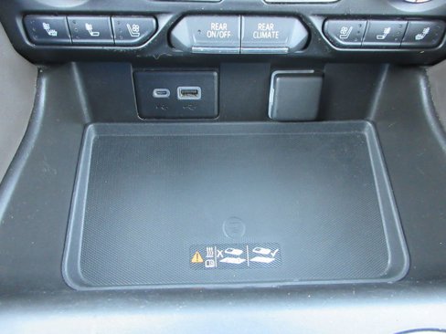 Used 2021 GMC Yukon SLT image 30