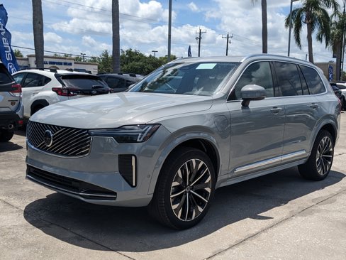 New 2025 Volvo XC90 T8 Plus w/ Protection Package Premier image 8