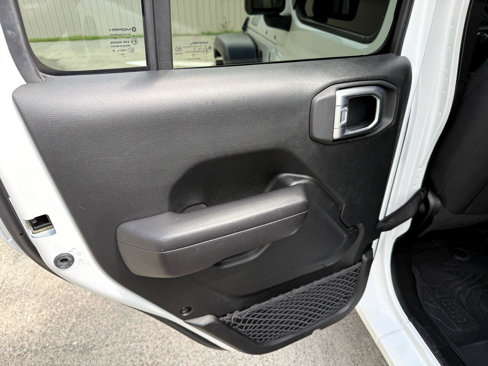 Used 2020 Jeep Wrangler Unlimited Sport image 27