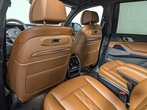 New 2026 BMW X7 M60i image 35