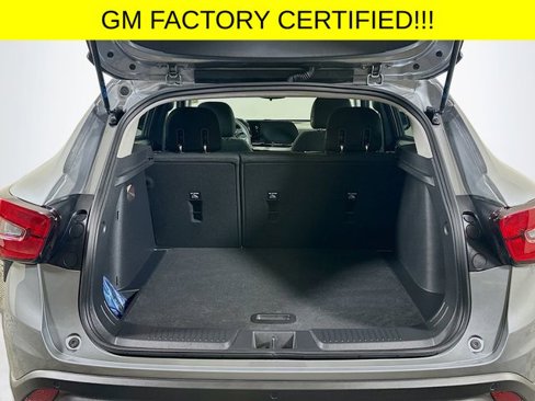 Certified 2025 Chevrolet Trax LS w/ Driver Confidence Package image 24