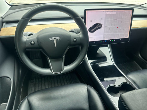 Used 2019 Tesla Model 3 Standard Range Plus image 23