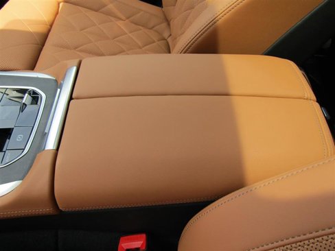 Used 2024 BMW X7 xDrive40i w/ Premium Package image 29
