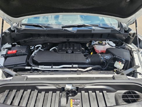 Used 2024 Chevrolet Silverado 1500 Custom w/ Turbomax Blackout Package image 19