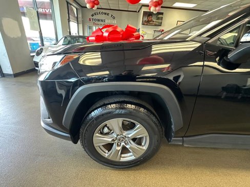Used 2023 Toyota RAV4 XLE image 7