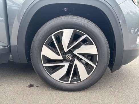 New 2025 Volkswagen Atlas SEL image 36