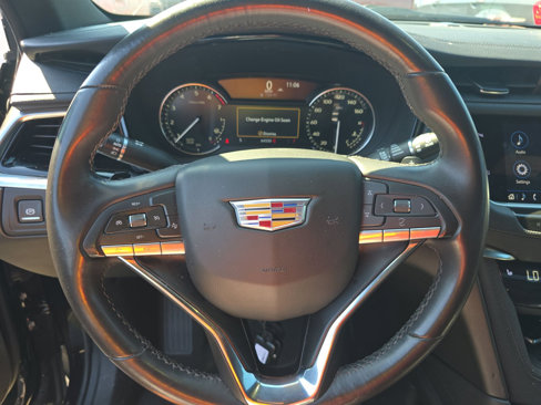 Used 2024 Cadillac XT6 Luxury w/ LPO, Floor Liner Package image 11