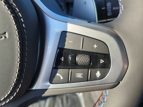 New 2026 BMW X5 M60i w/ Climate Comfort Package image 31