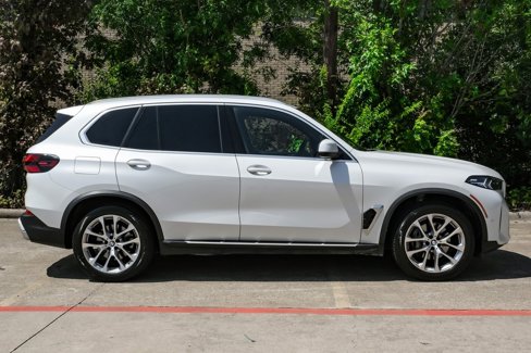 Used 2024 BMW X5 sDrive40i image 10
