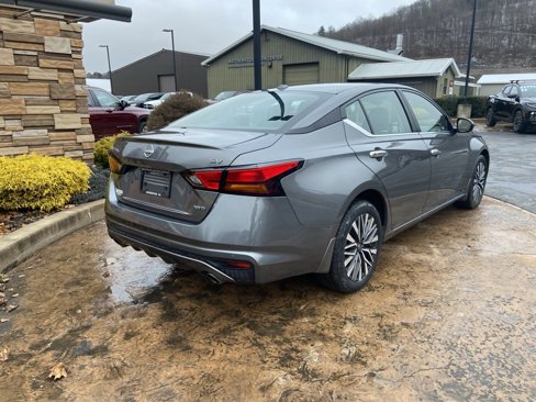 Used 2024 Nissan Altima 2.5 SV w/ SV Premium Package image 5