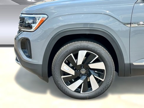 New 2026 Volkswagen Atlas Cross Sport SEL image 10