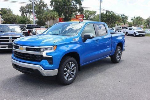 New 2026 Chevrolet Silverado 1500 LT w/ Z71 Off-Road Package image 3
