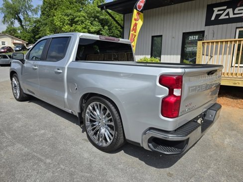 Used 2019 Chevrolet Silverado 1500 LT image 2