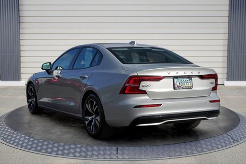 Used 2024 Volvo S60 B5 Core image 5