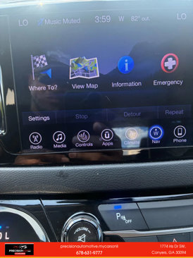 Used 2017 Chrysler Pacifica Touring-L image 36