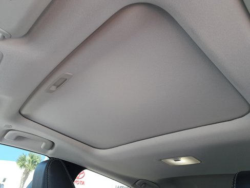 Certified 2025 Toyota Corolla XLE image 17