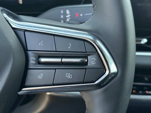 New 2026 Chevrolet Equinox LT w/ Convenience Package II image 18