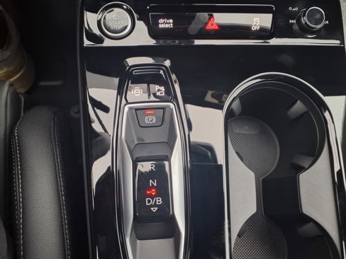 New 2025 Audi Q6 e-tron Premium Plus image 20