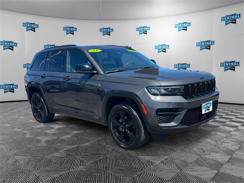 Certified 2023 Jeep Grand Cherokee Altitude image 8