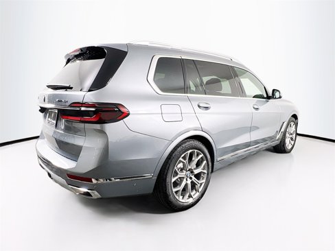 New 2026 BMW X7 xDrive40i image 7