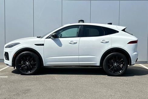 Used 2024 Jaguar E-PACE R-Dynamic SE image 2