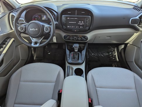 Certified 2022 Kia Soul LX image 12