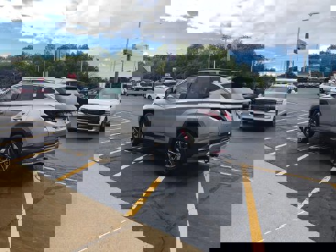 New 2026 Hyundai Tucson SEL image 3