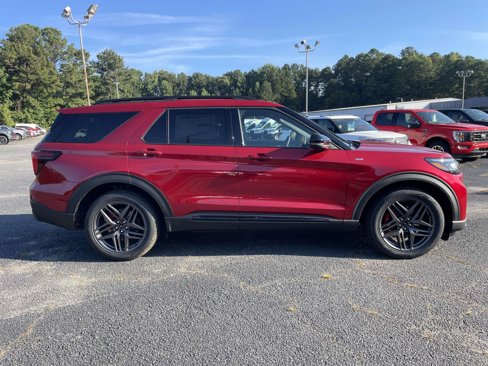 New 2025 Ford Explorer ST-Line image 2