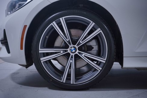 Used 2022 BMW 330i Sedan w/ Convenience Package image 2
