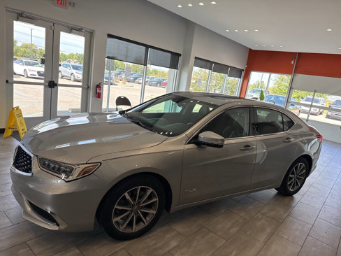 Used 2019 Acura TLX image 8