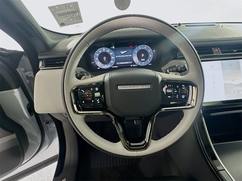 New 2026 Land Rover Range Rover Velar Dynamic SE image 11