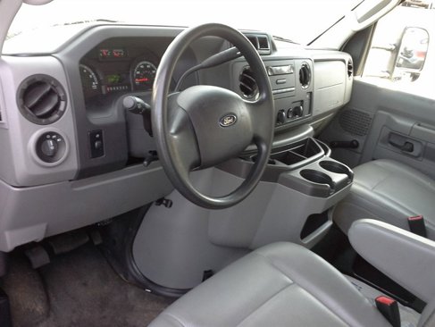 Used 2014 Ford E-350 and Econoline 350 Super Duty image 8