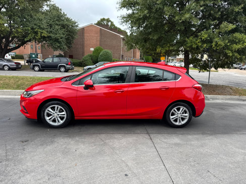 Used 2017 Chevrolet Cruze LT w/ Convenience Package image 8