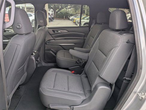 Certified 2025 Chevrolet Traverse LT image 12