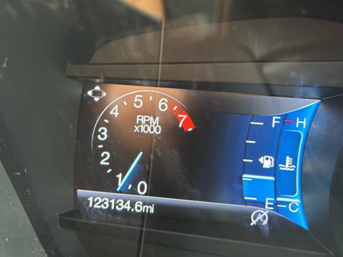 Used 2020 Ford Fusion SE image 8