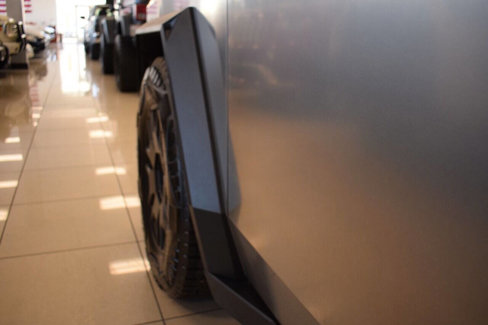 Used 2024 Tesla Cybertruck AWD Crew Cab image 11