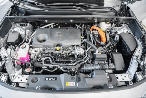 New 2025 Toyota RAV4 XLE image 18