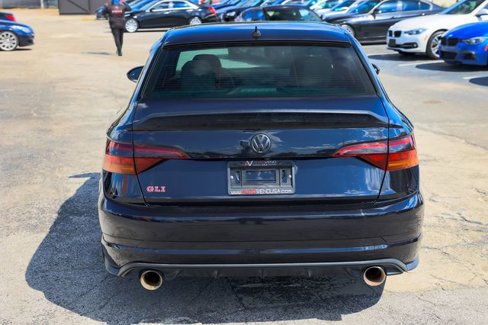 Used 2019 Volkswagen Jetta GLI image 11