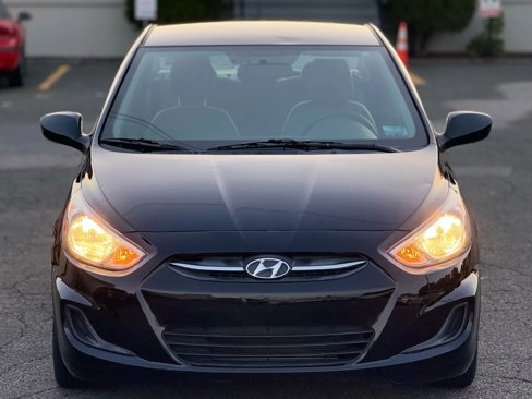Used 2016 Hyundai Accent SE image 4
