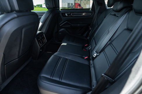 Used 2021 Porsche Cayenne GTS image 61