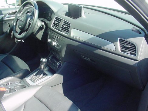 Used 2018 Audi Q3 2.0T Premium Plus w/ Premium Plus Package image 32
