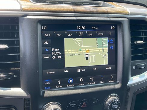 Used 2018 RAM 1500 Limited image 11