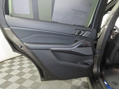 New 2026 BMW X7 M60i image 33