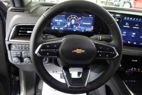 New 2025 Chevrolet Suburban LT w/ Comfort Package image 11