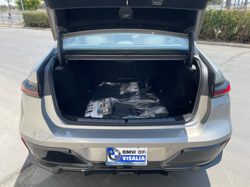 New 2025 BMW 740i w/ Executive Package image 19
