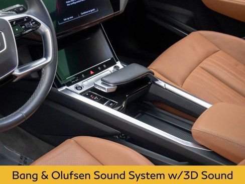 Used 2024 Audi Q8 e-tron Premium Plus w/ Premium Plus Package image 11
