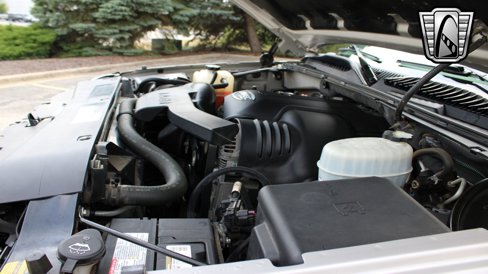 Used 2005 Cadillac Escalade AWD image 9