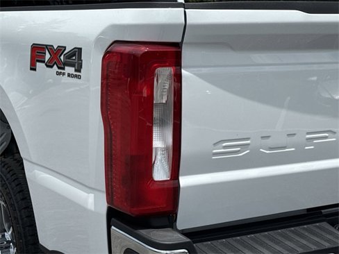 New 2025 Ford F350 XLT w/ FX4 Off-Road Package image 8