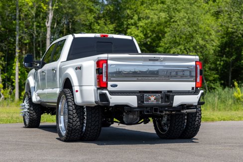 Used 2025 Ford F450 Platinum w/ Platinum Plus Package image 12