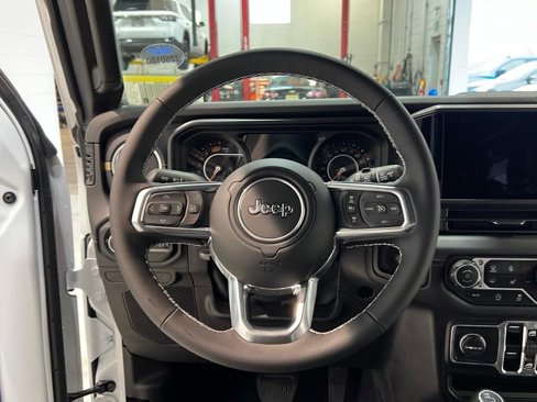 New 2025 Jeep Wrangler Sahara w/ Safety Group image 29
